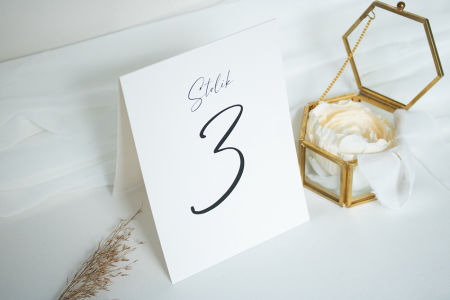 Numer stołu Holly Cream